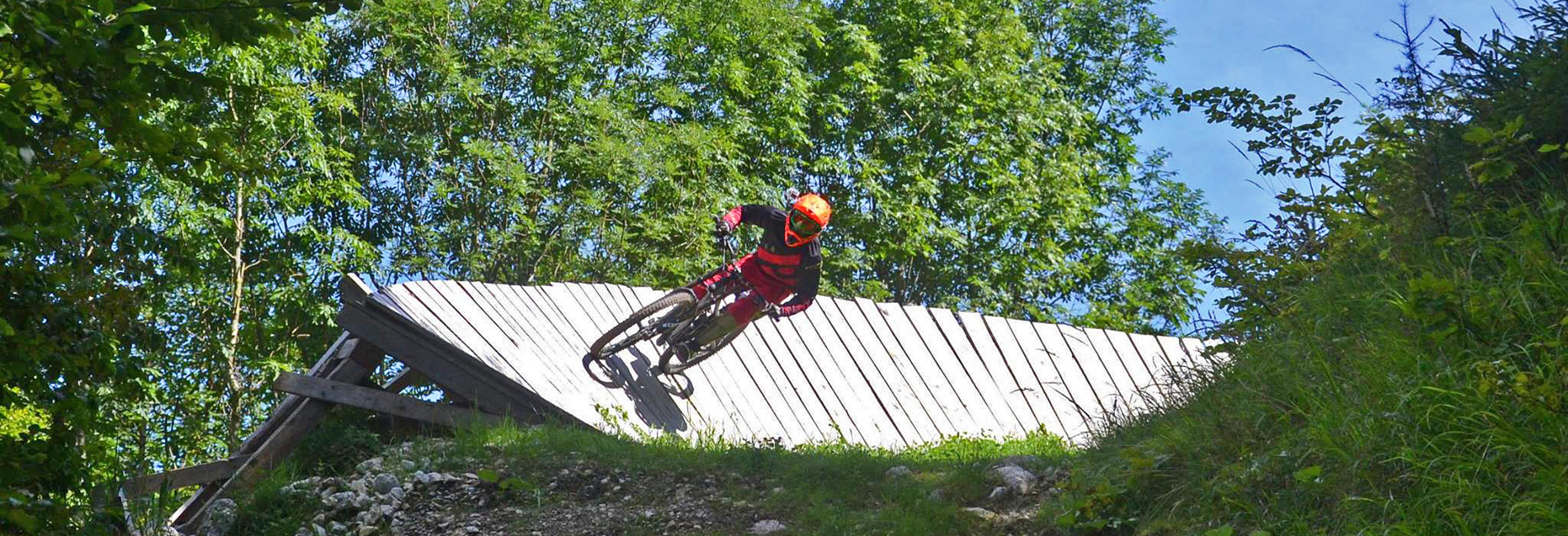 Downhillen und Trail biken am Feuerkogel Downhill in Ebensee - copyright 50° Downhillverein Feuerkogel